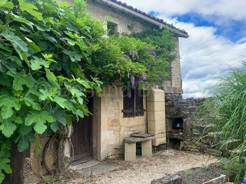 Maison à SAUZE-VAUSSAIS