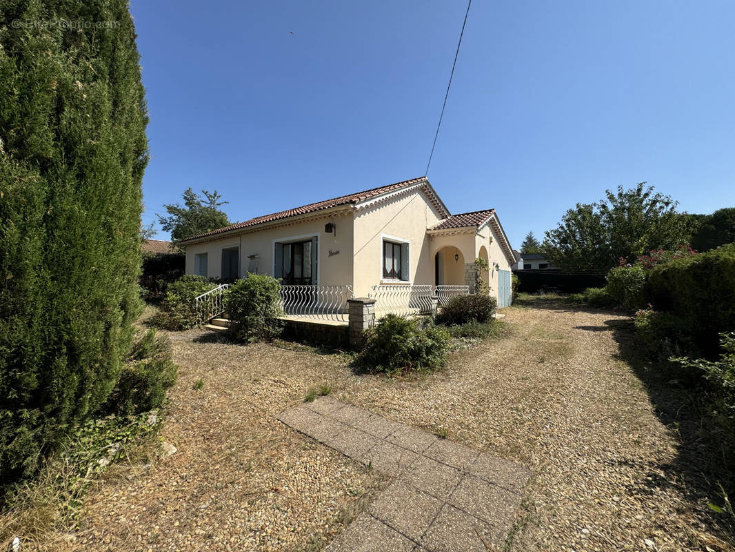 Maison à VILLES-SUR-AUZON