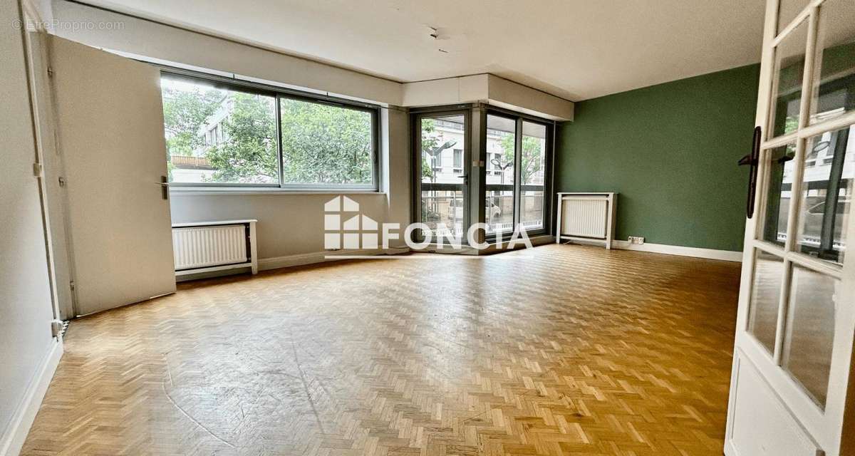 Appartement à LEVALLOIS-PERRET