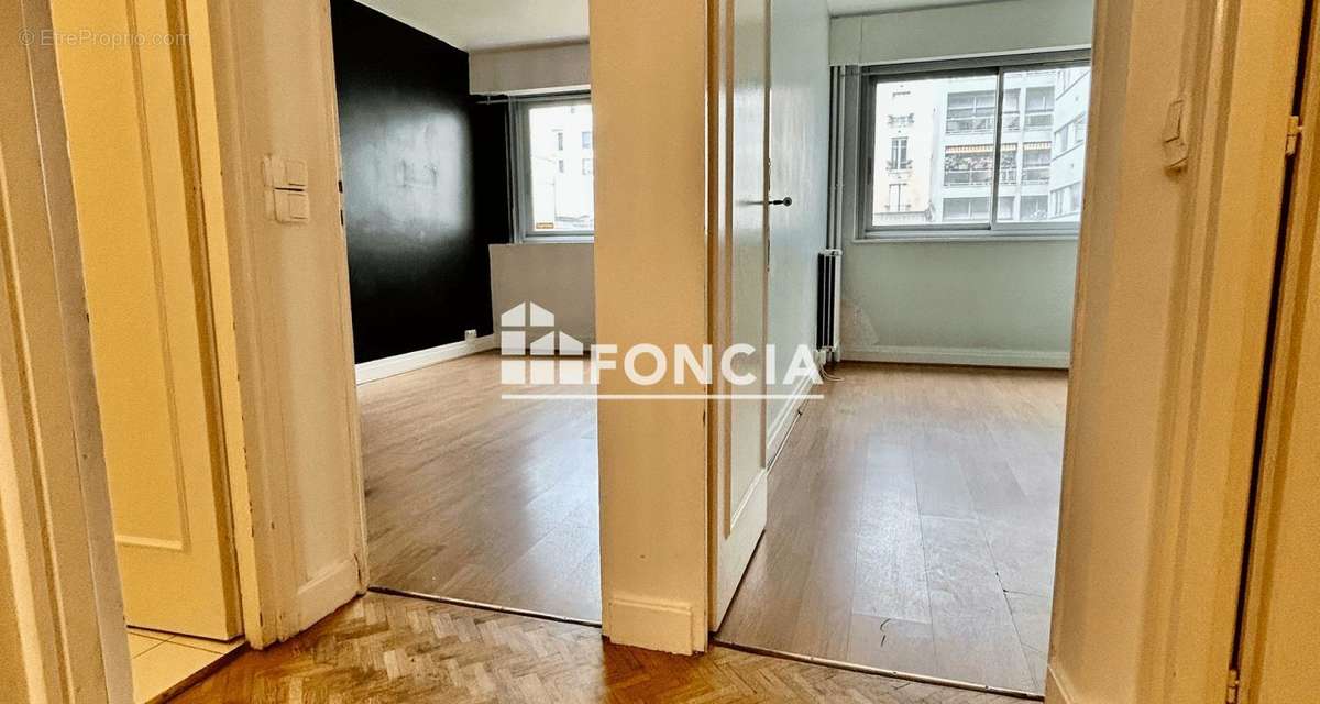 Appartement à LEVALLOIS-PERRET