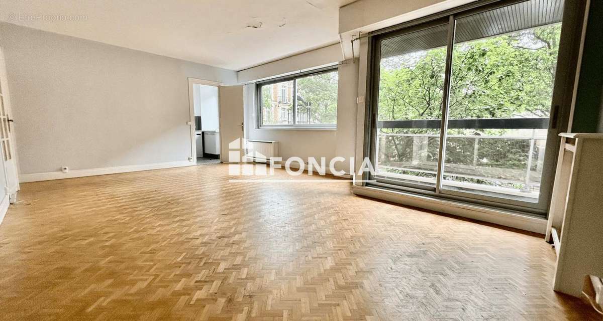 Appartement à LEVALLOIS-PERRET