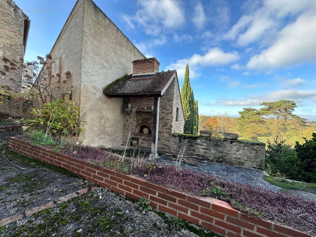 Maison à SAINT-POURCAIN-SUR-SIOULE