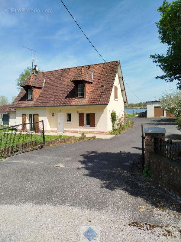 Maison à MAREUIL-CAUBERT