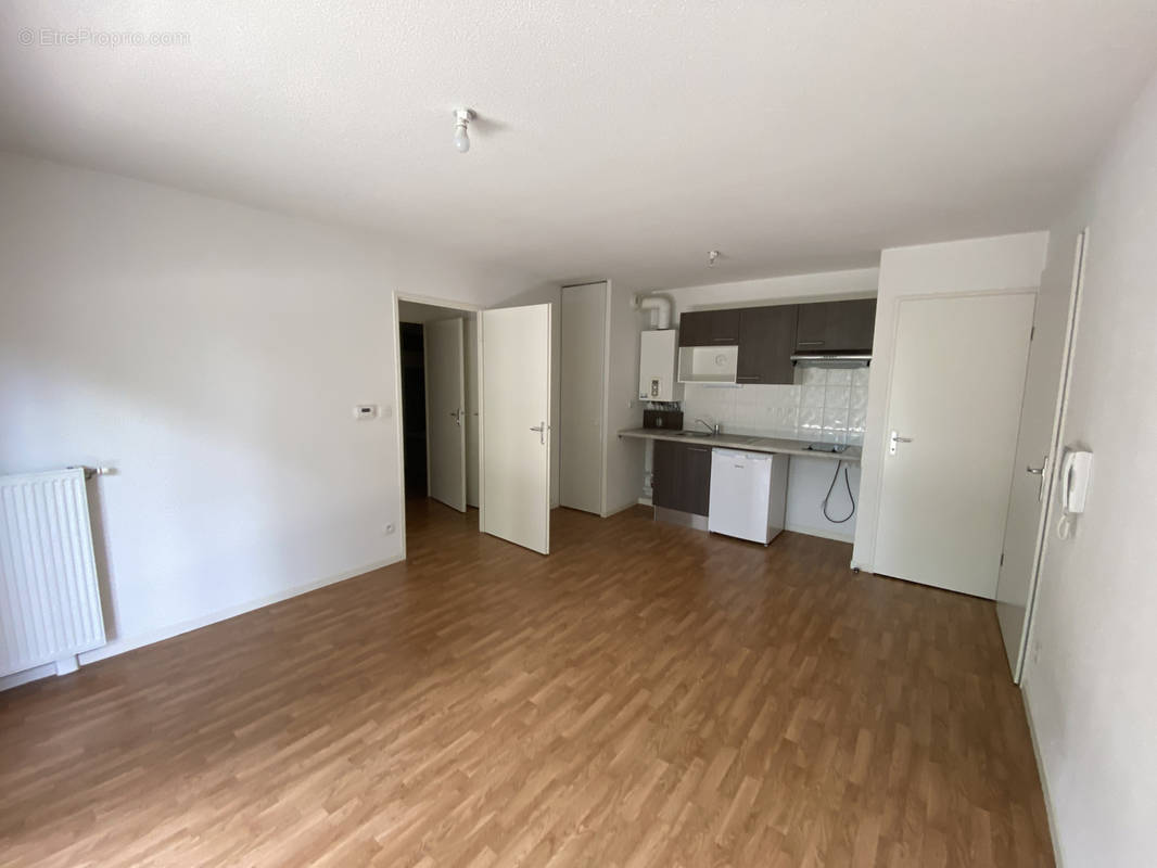 Appartement à LA SALVETAT-SAINT-GILLES