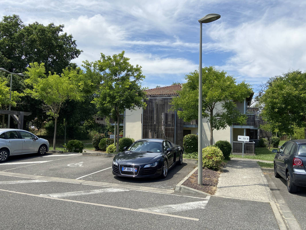 Appartement à LA SALVETAT-SAINT-GILLES