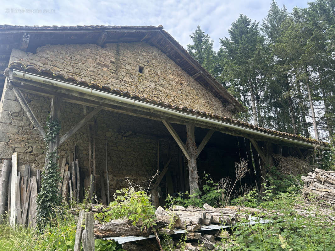 Autre à SAINT-MATHIEU