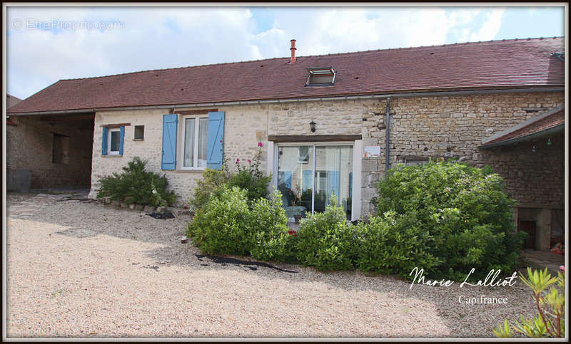 Maison à ESTOUY