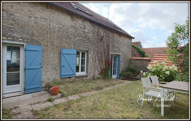 Maison à ESTOUY