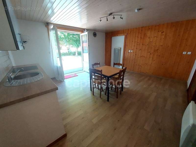 Appartement à MARIGNIER