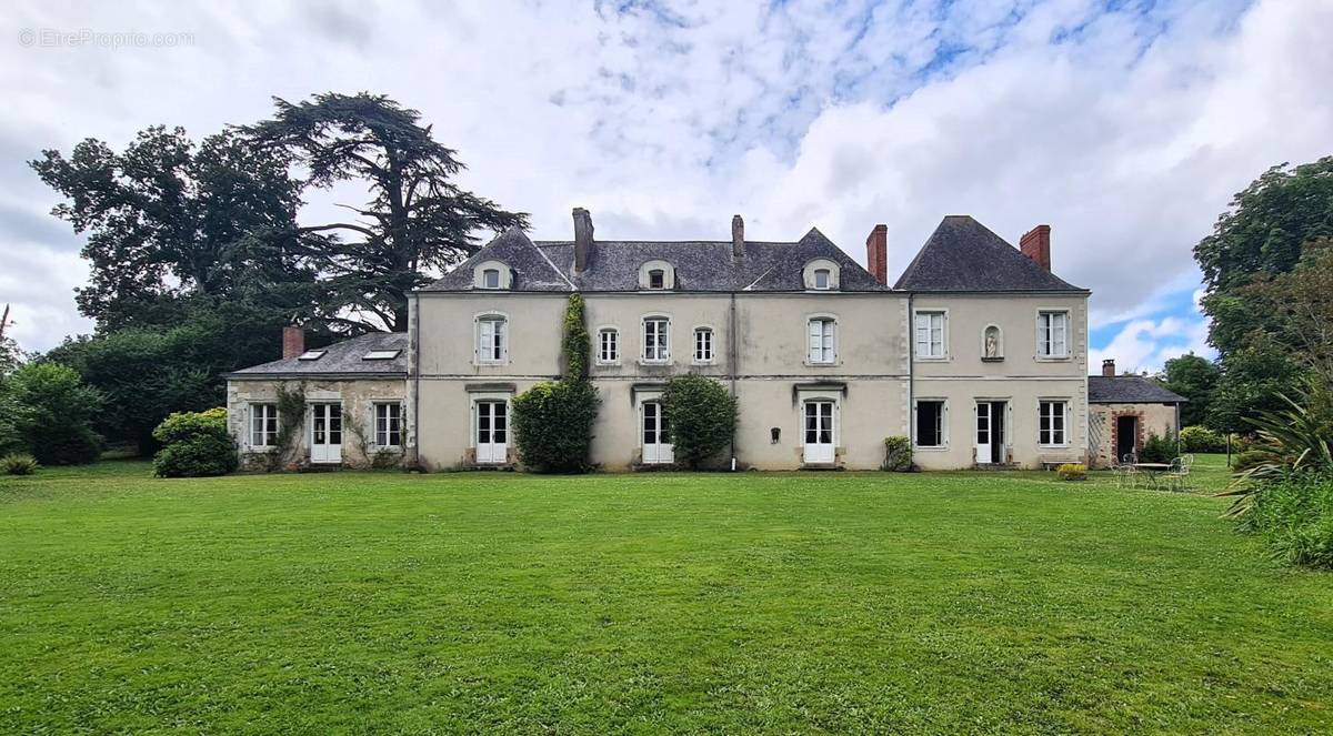 Maison à LA HAIE-FOUASSIERE