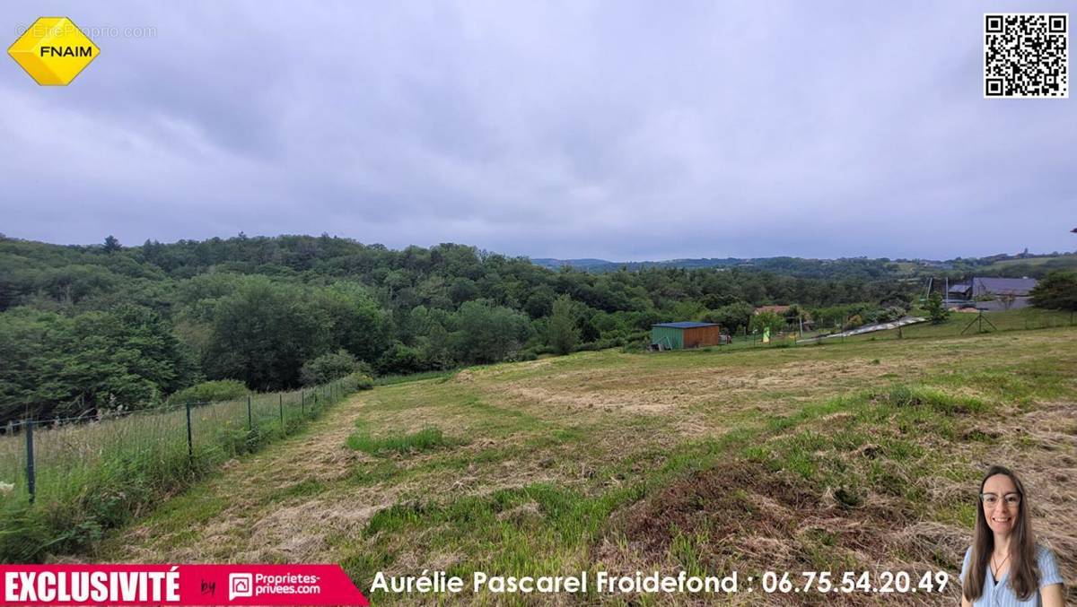 Terrain à NOAILLES