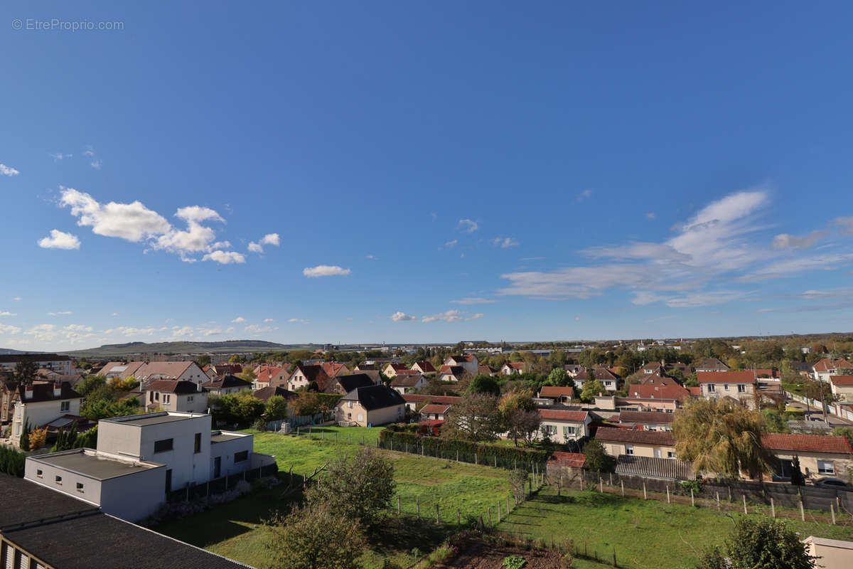 Appartement à LA CHAPELLE-SAINT-LUC