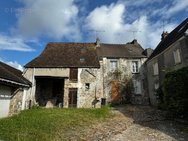 Maison à MORTEFONTAINE