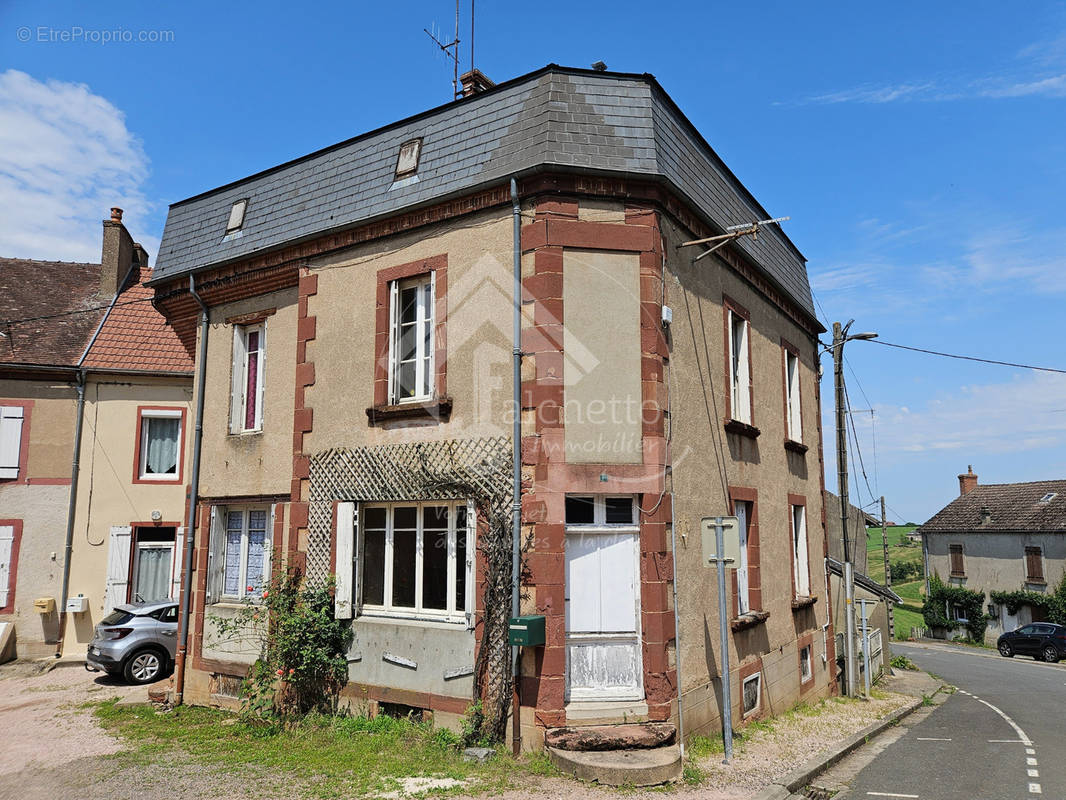 Maison à SAINT-LEON