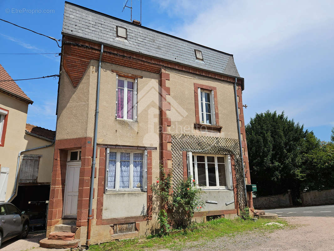 Maison à SAINT-LEON