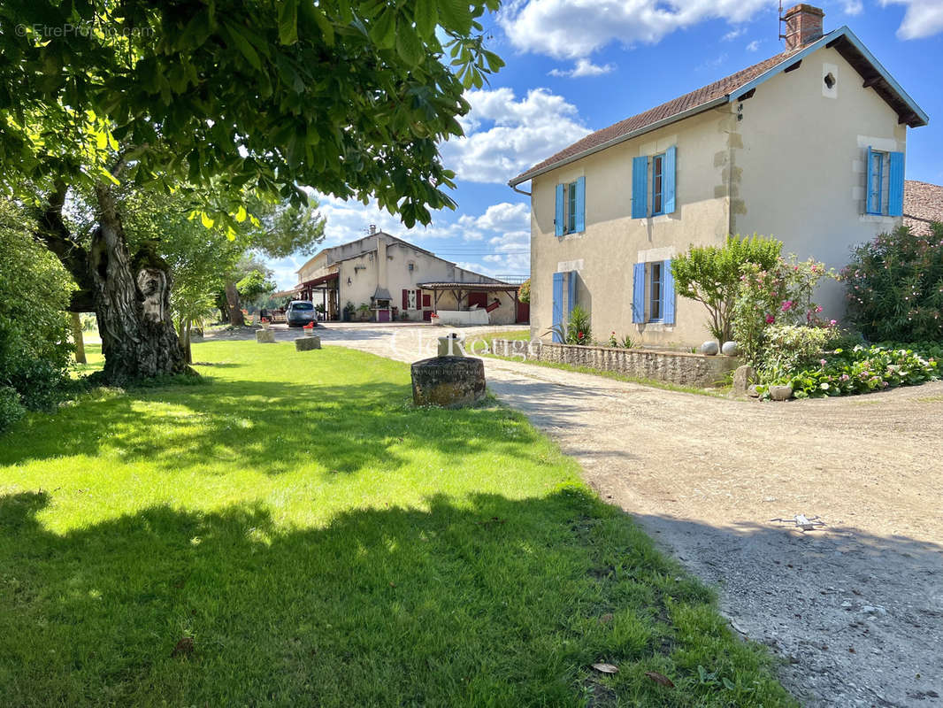 Maison à DURAS