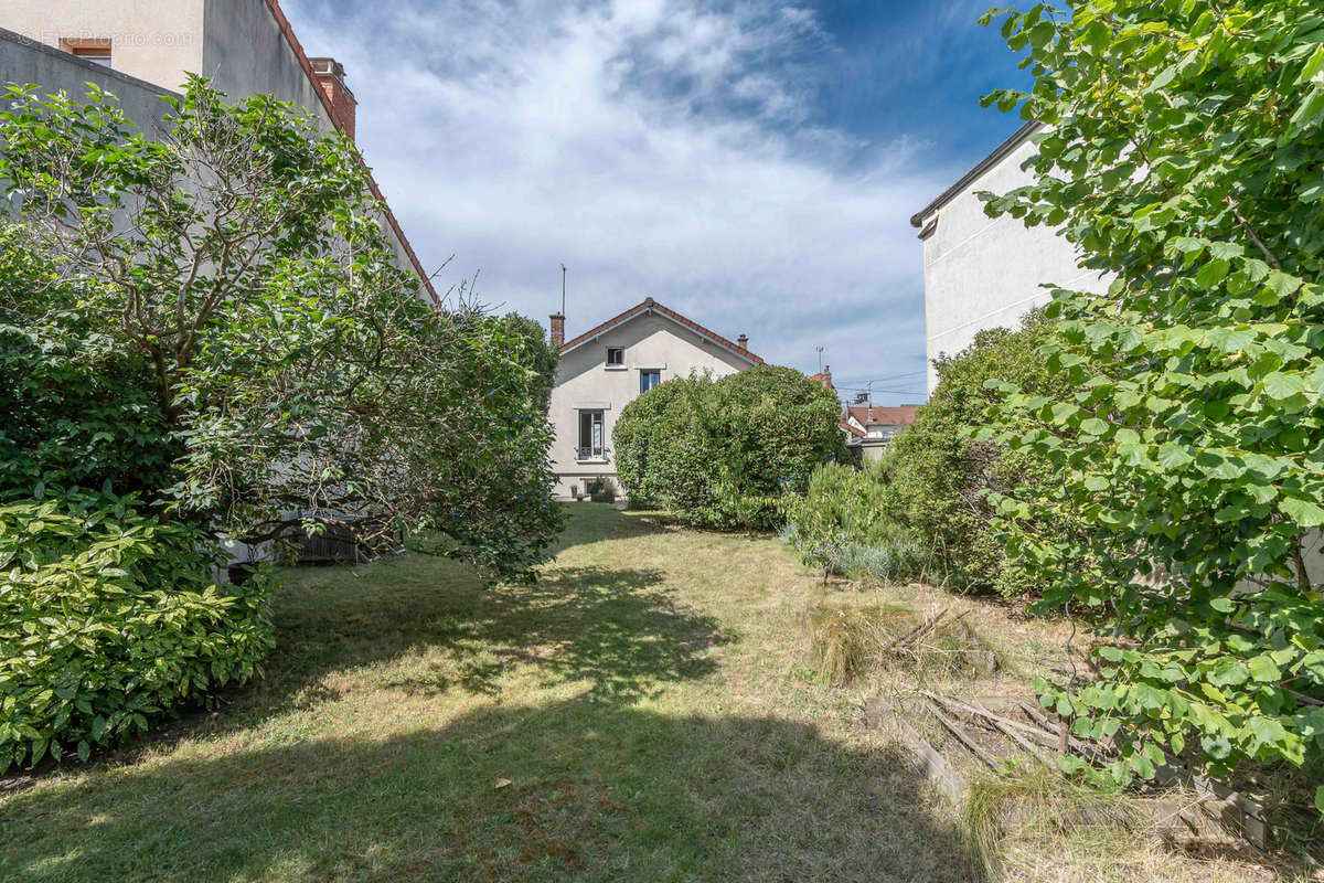 Maison à SAINT-MAUR-DES-FOSSES