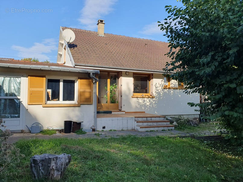 Maison à SAINT-JULIEN-LES-VILLAS