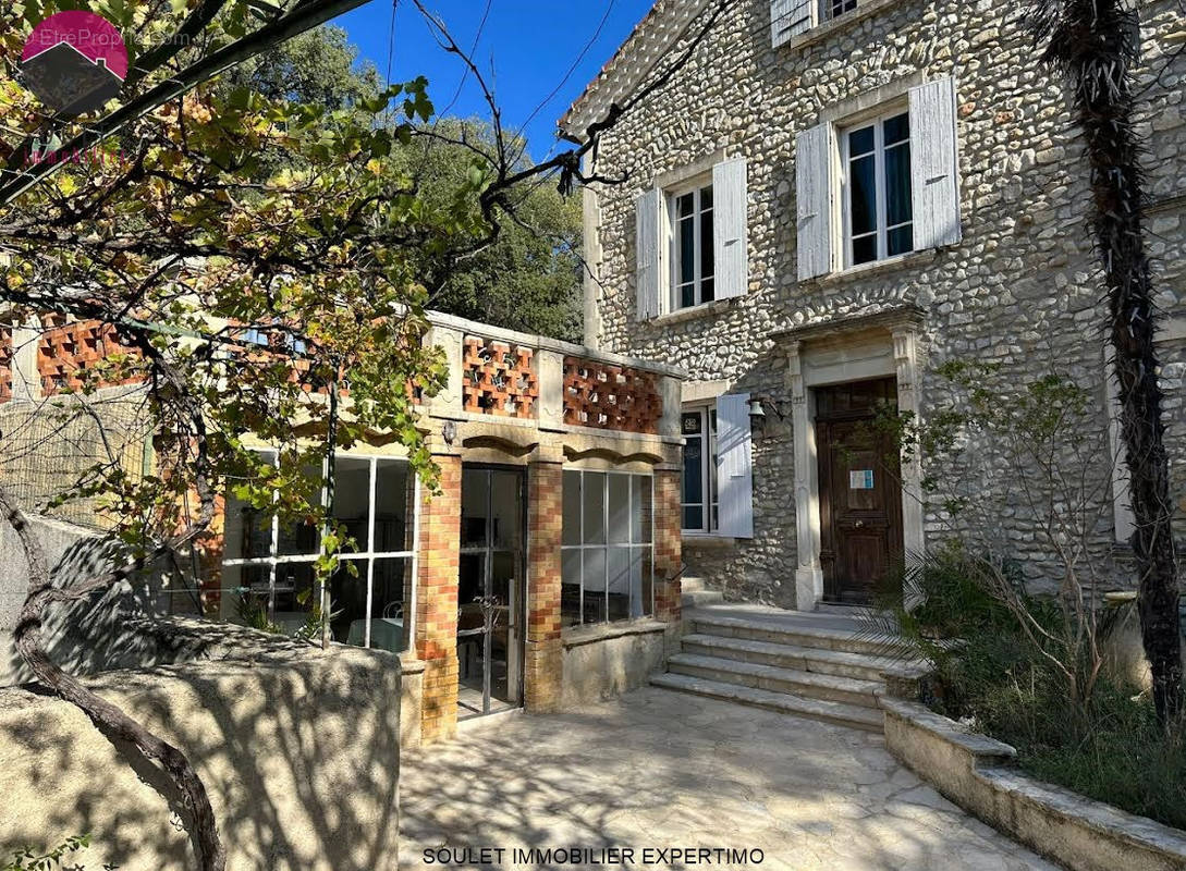 Maison à VAISON-LA-ROMAINE