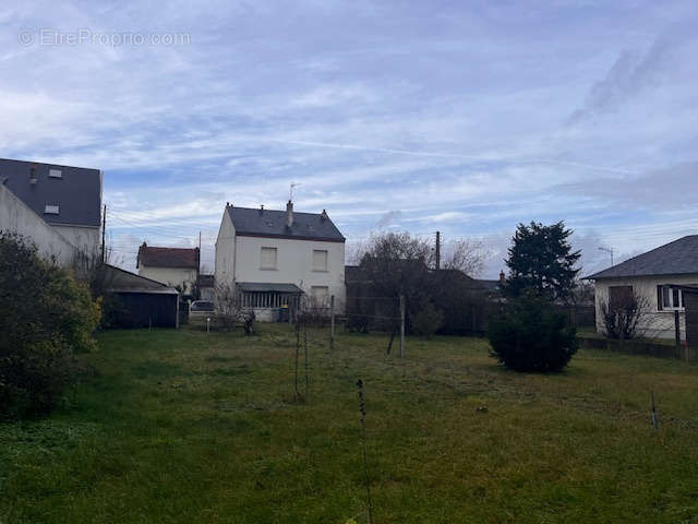 Maison à FLEURY-LES-AUBRAIS