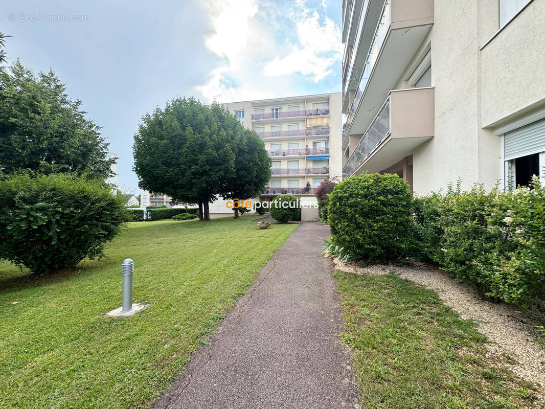 Appartement à FONTAINE-LES-DIJON