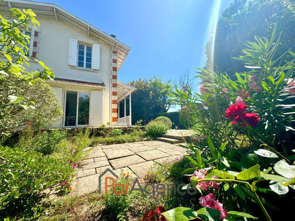 Maison à SAINT-PALAIS-SUR-MER