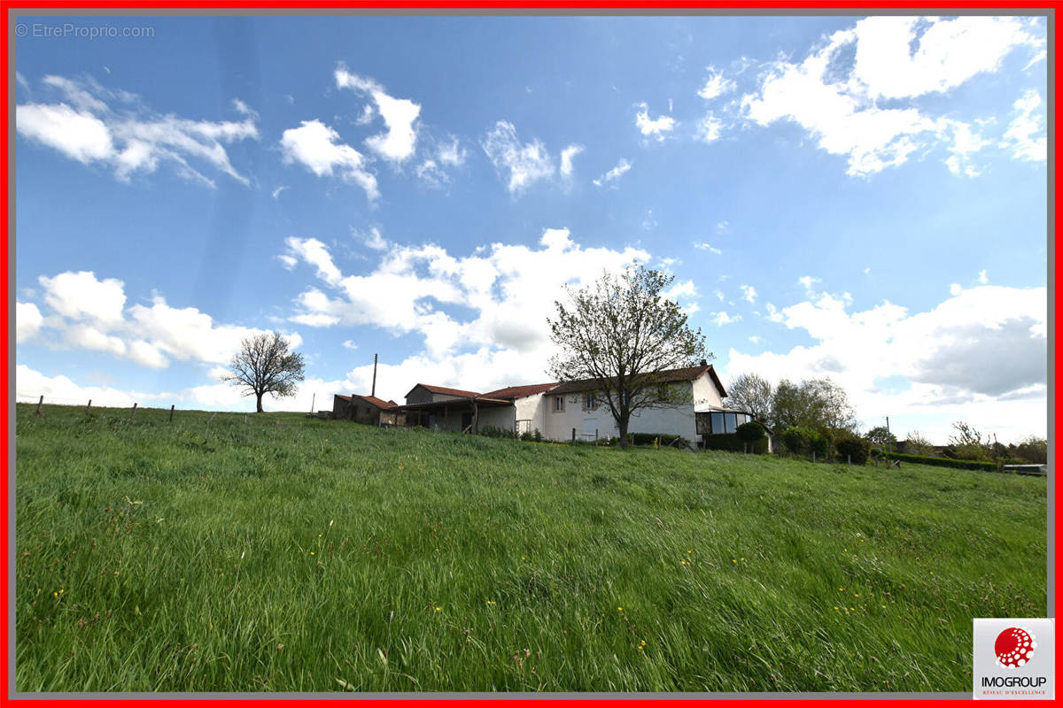 Maison à SAINT-MARTIN-D&#039;ESTREAUX