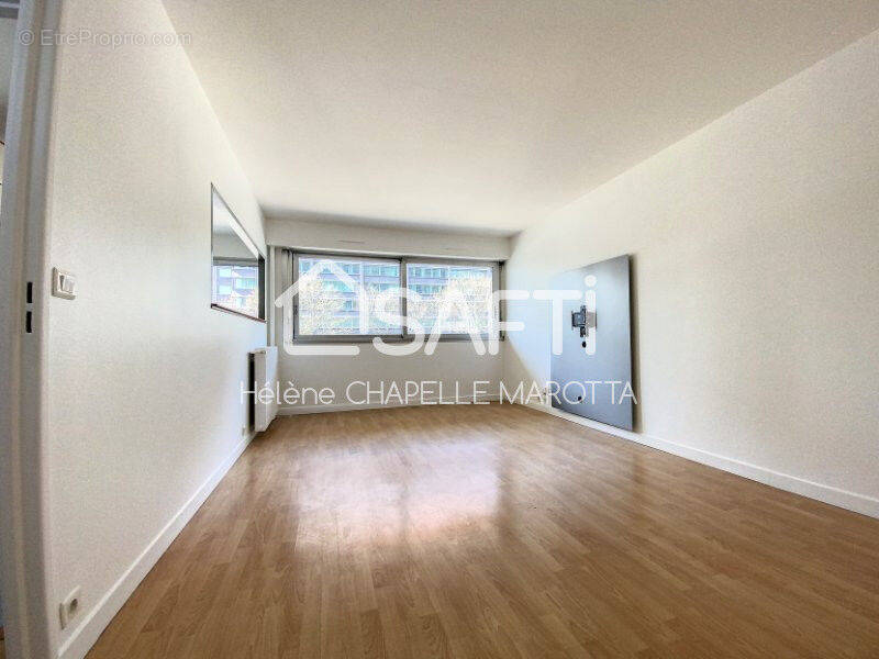 Photo 1 - Appartement à CLICHY