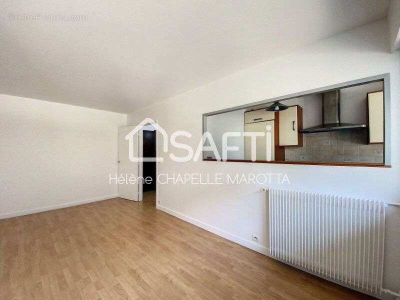 Photo 2 - Appartement à CLICHY