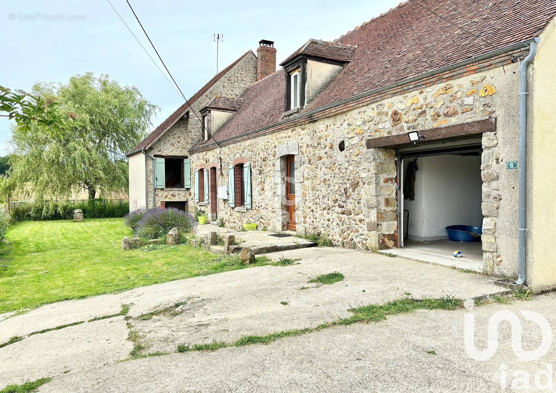 Photo 1 - Maison à LE GAULT-SOIGNY