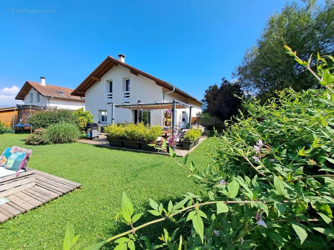 Maison à SAINT-PIERRE-EN-FAUCIGNY