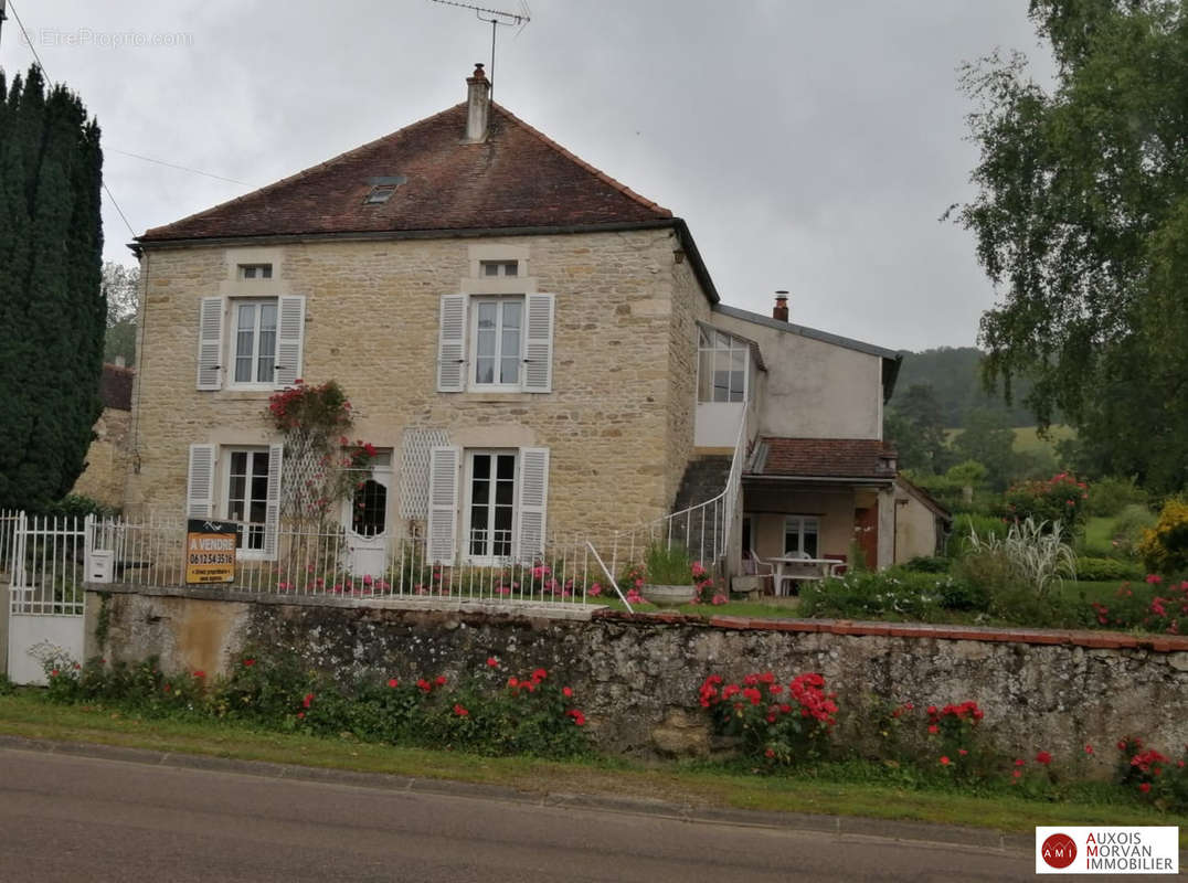 Maison à EPOISSES