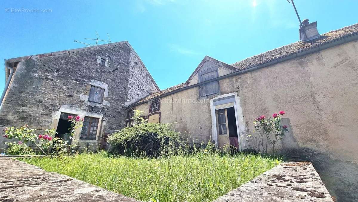 Maison à RIMAUCOURT