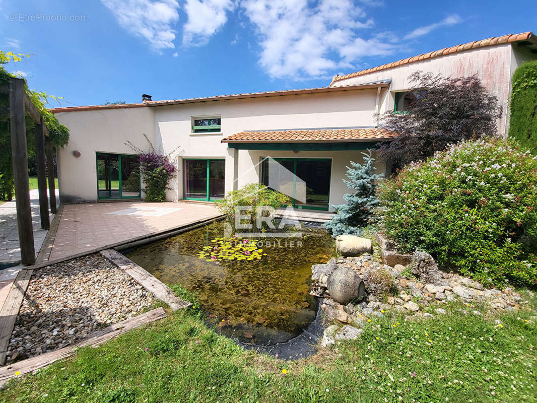 Maison à SAINT-SULPICE-DE-ROYAN