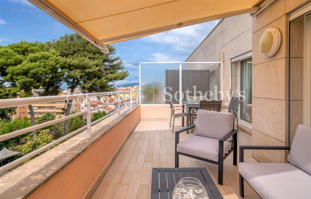 Appartement à CANNES