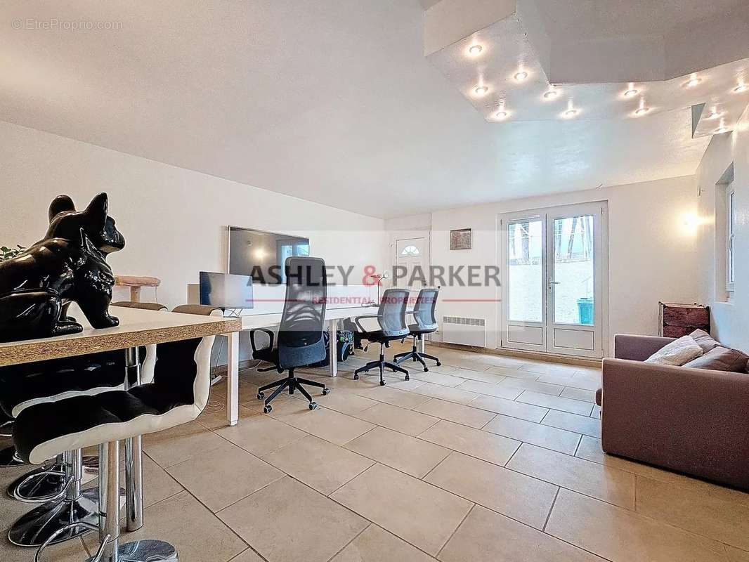 Appartement à MOUGINS