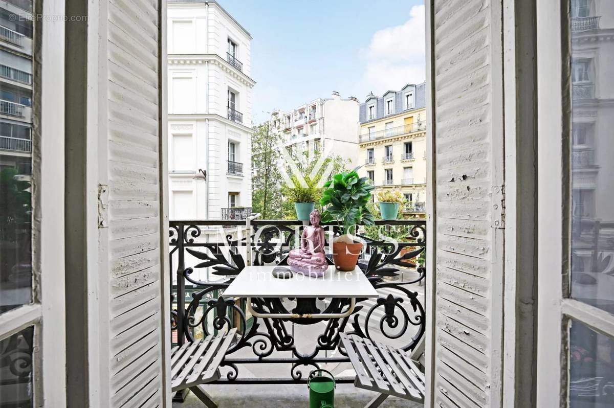 Appartement à PARIS-18E