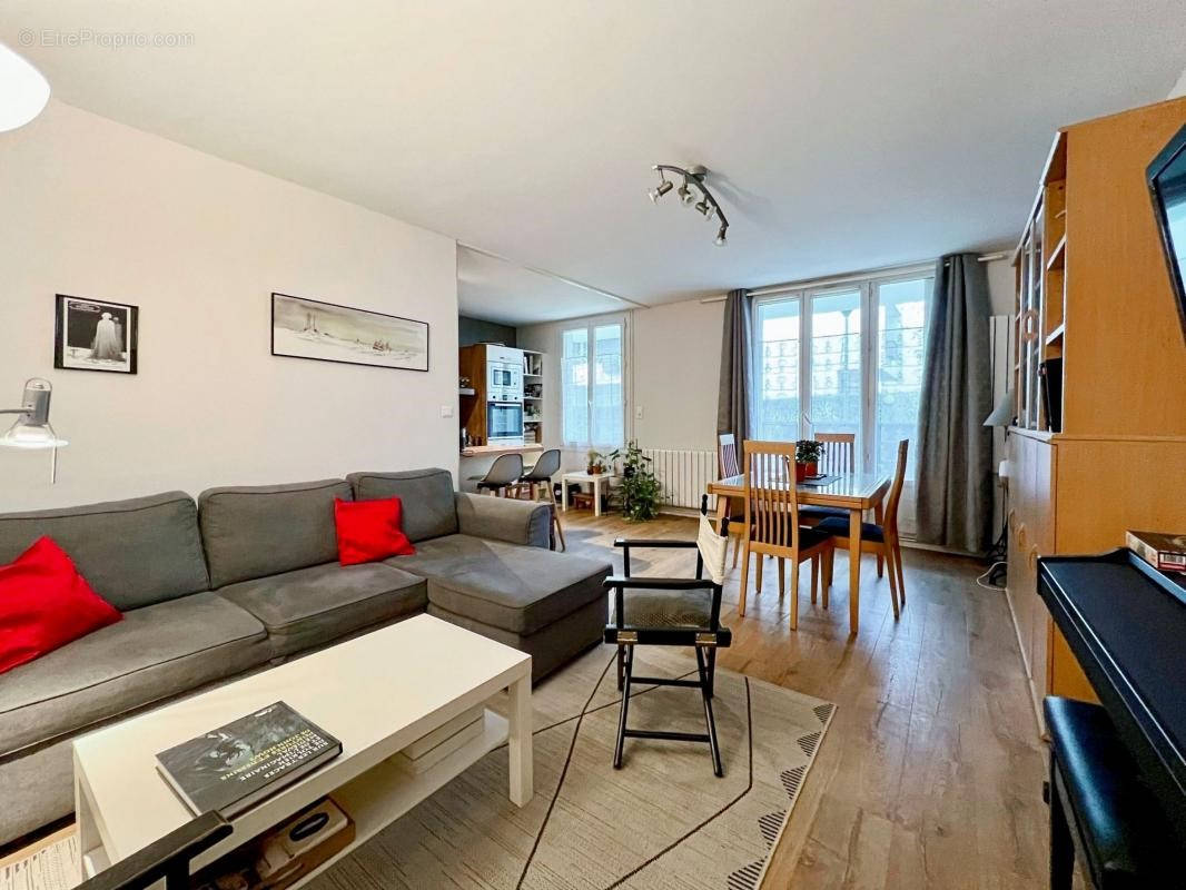 Appartement à NANTERRE