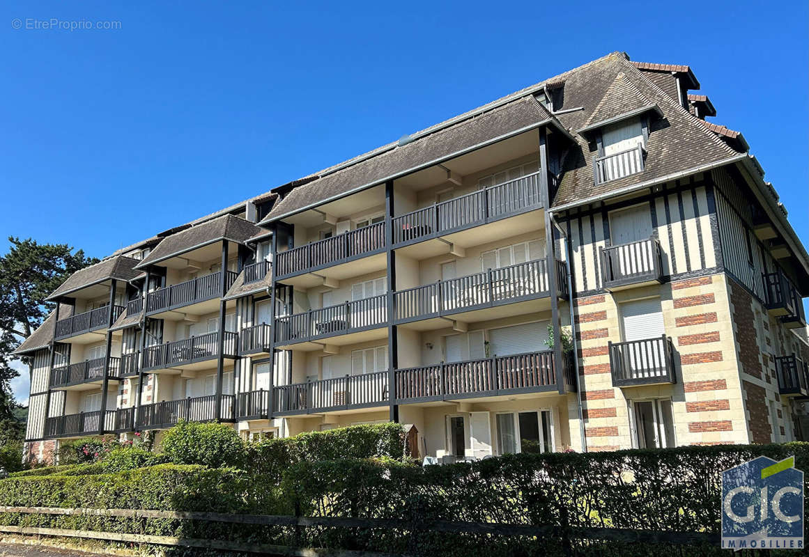 Appartement à BENERVILLE-SUR-MER