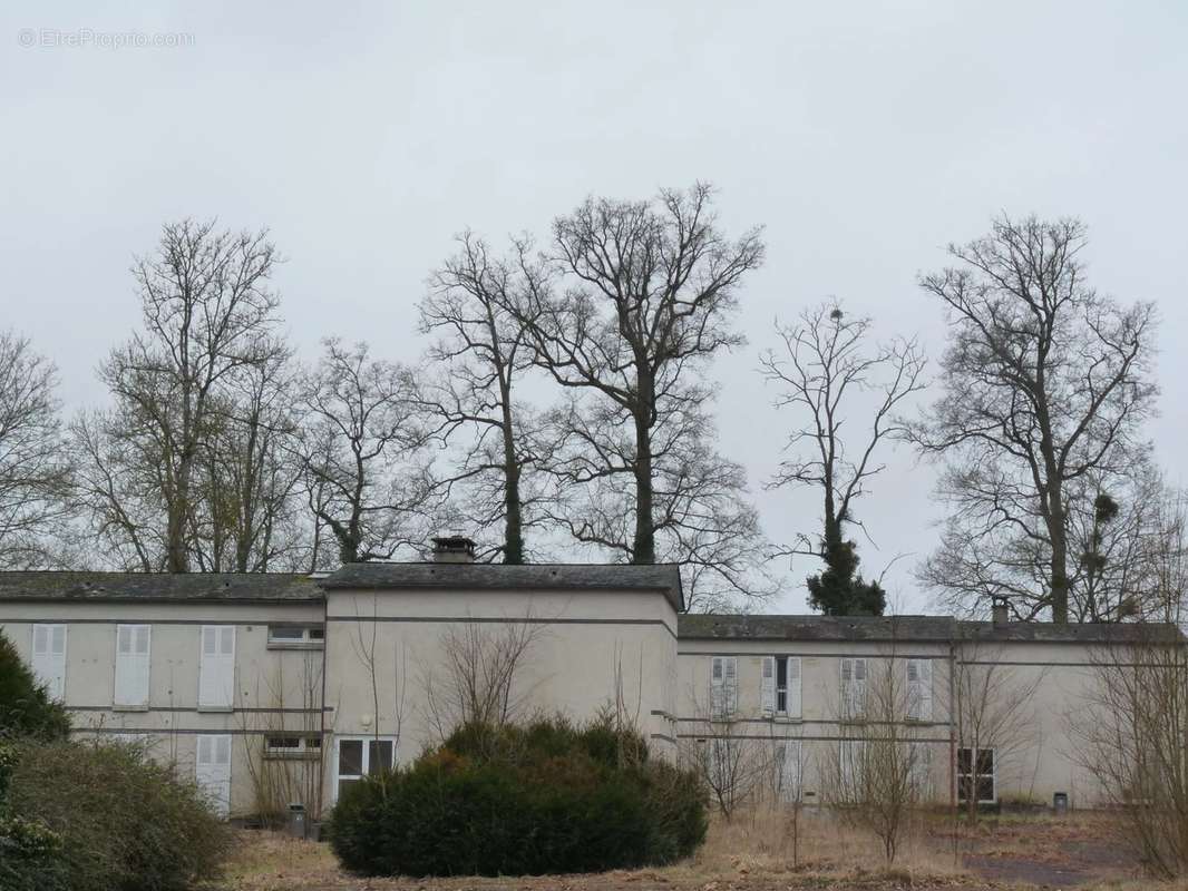 Maison à SAINT-BIEZ-EN-BELIN