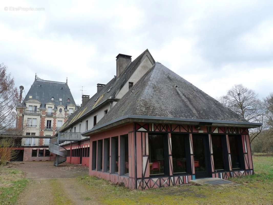 Maison à SAINT-BIEZ-EN-BELIN