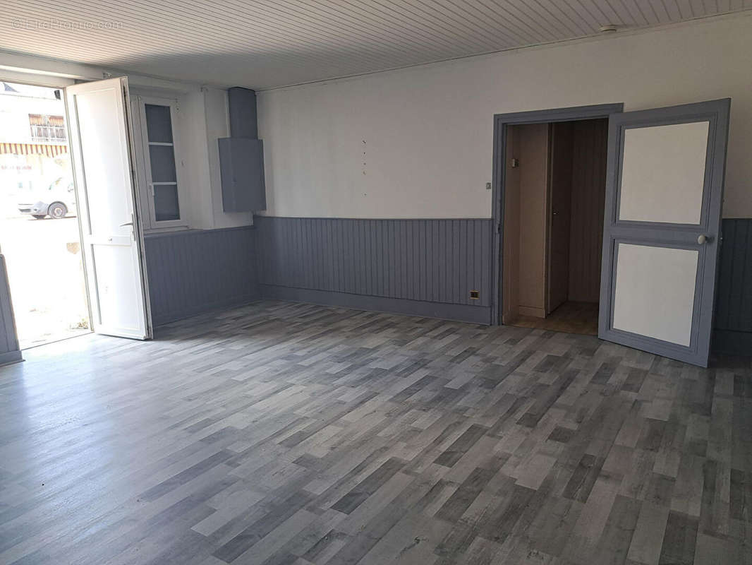 Appartement à SERMOISE-SUR-LOIRE