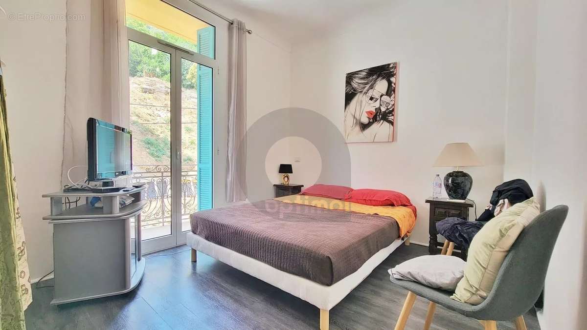 Appartement à ROQUEBRUNE-CAP-MARTIN