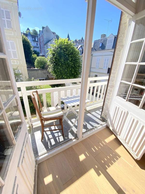 Appartement à TROUVILLE-SUR-MER