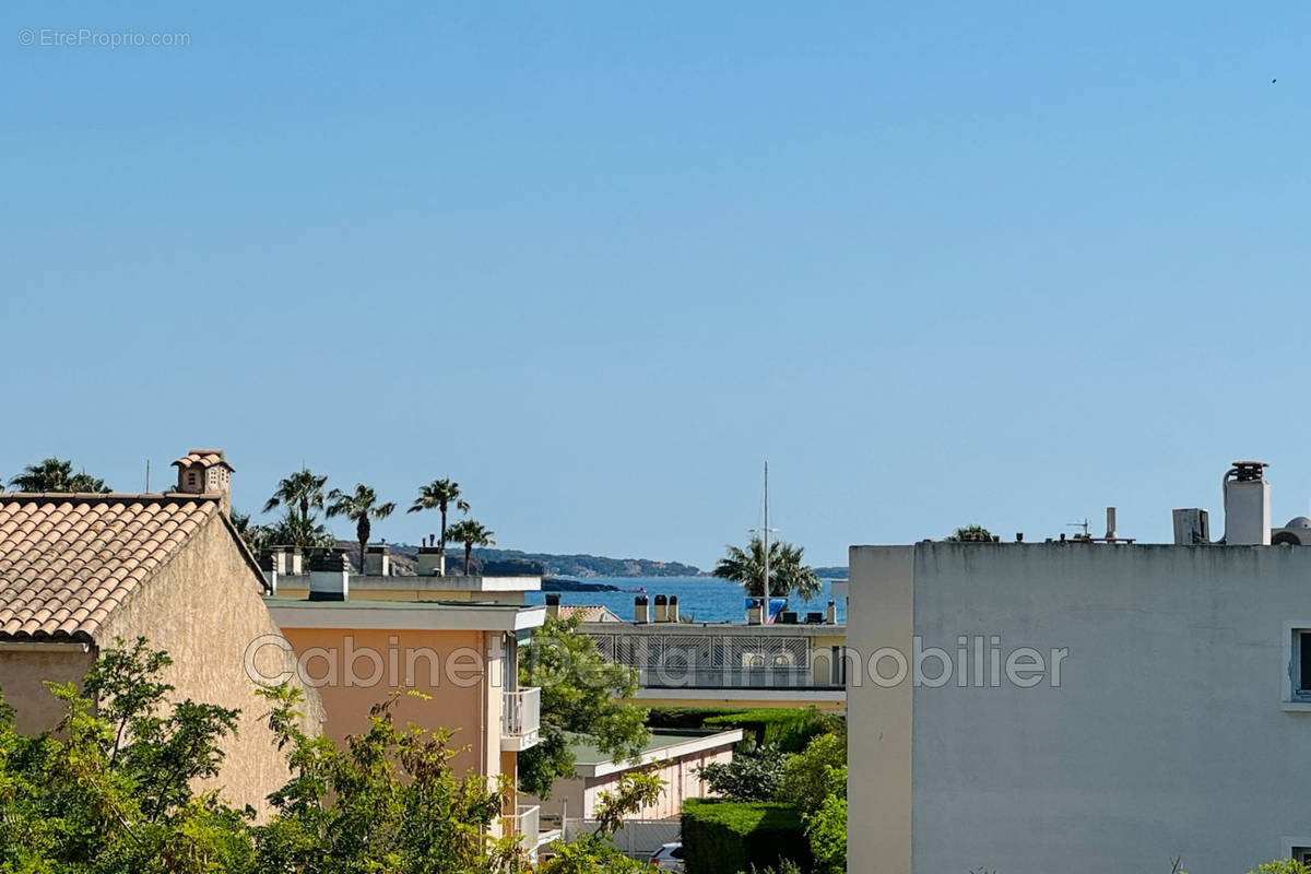 Appartement à SANARY-SUR-MER