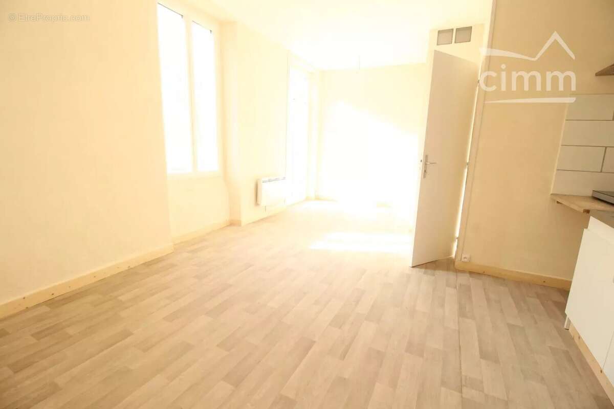 Appartement à RENNES-LES-BAINS