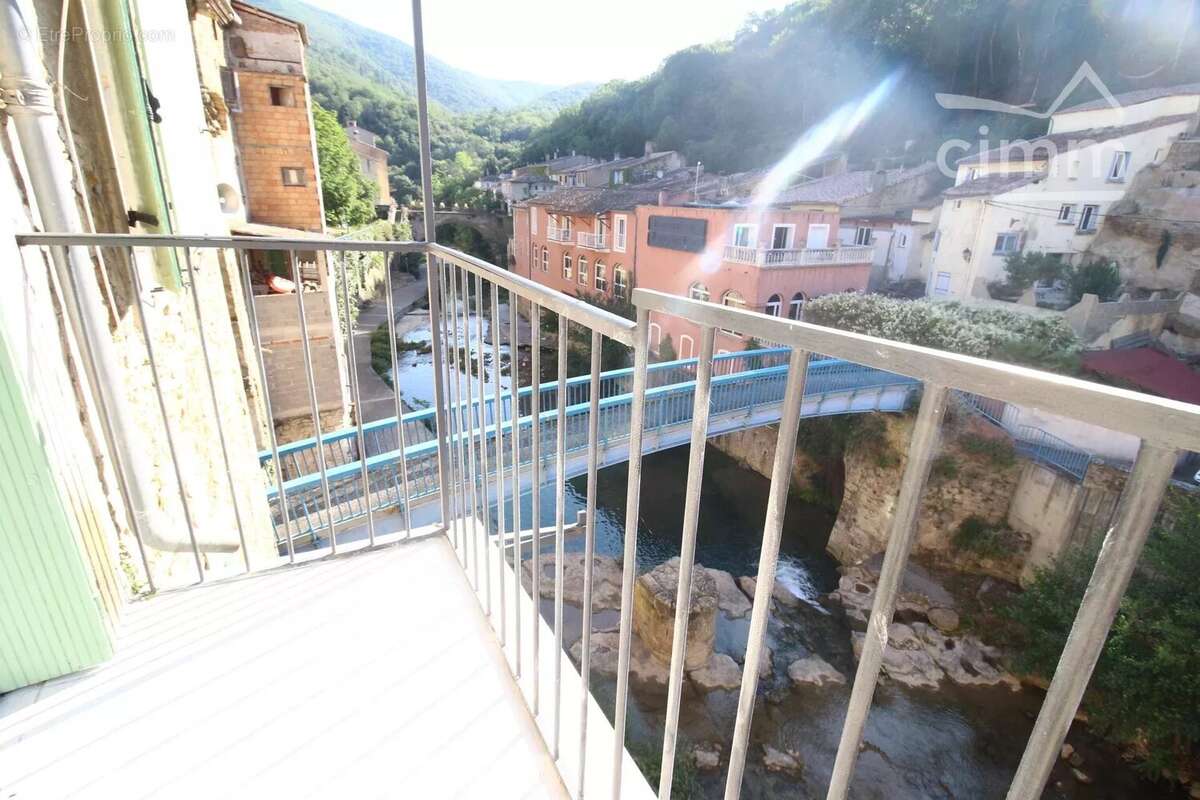 Appartement à RENNES-LES-BAINS