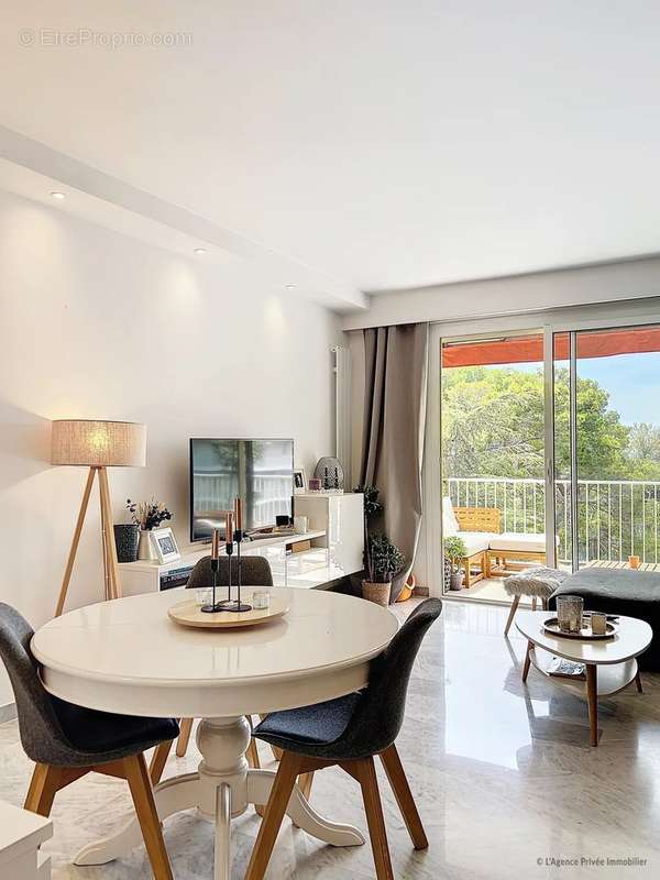 Appartement à CAGNES-SUR-MER