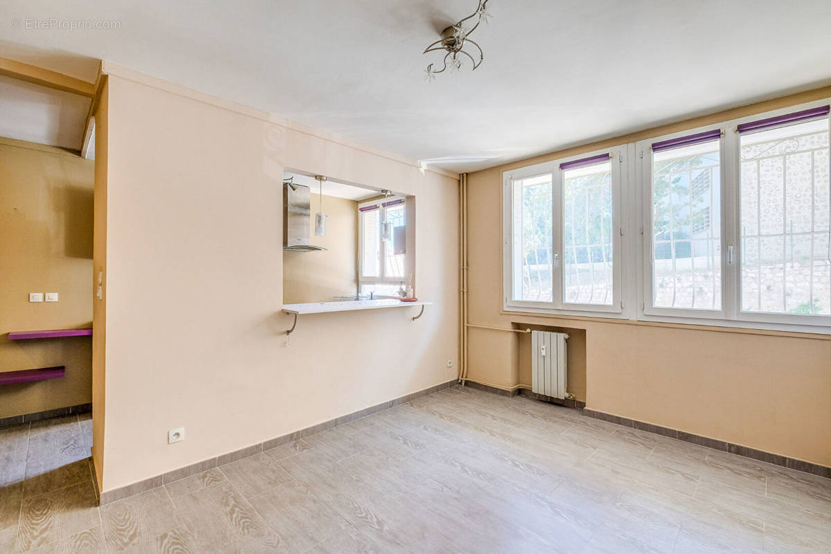 Appartement à MARSEILLE-13E