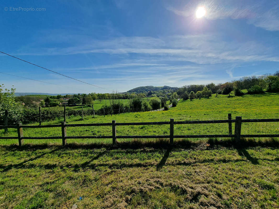 Terrain à LA COTE-SAINT-ANDRE